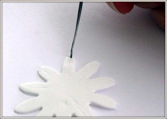 Ромашка из самозастывающей полимерной глины: часть 2