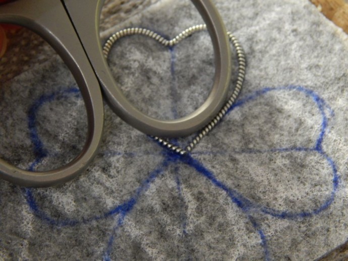 ​Создание броши "Клевер" из бисера: мастер-класс, часть 1