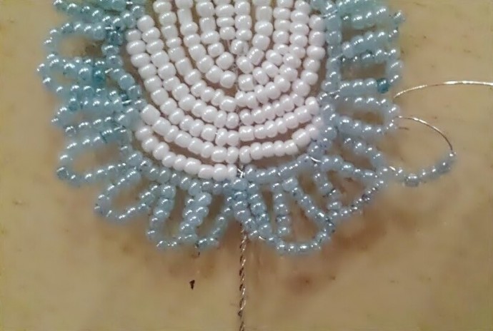 Ирис из бисера