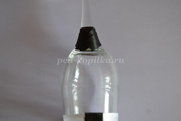 ​Украшение бутылок шампанского на свадьбу: мастер-класс, часть 3