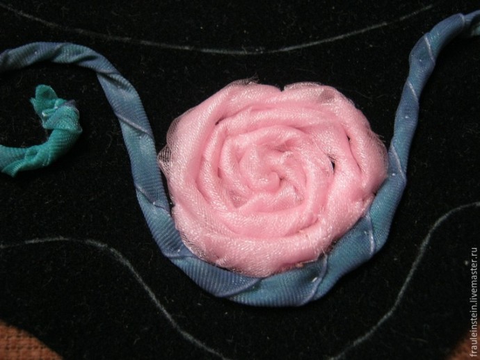 Вышиваем колье "Розовое утро": часть 1