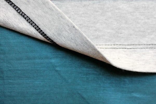 ​Как подшить трикотажное полотно