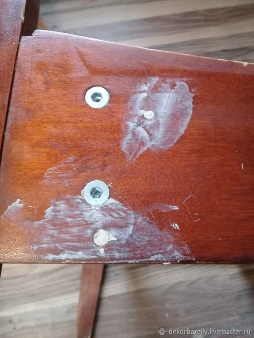 Дизайнерское кресло из старого хлама