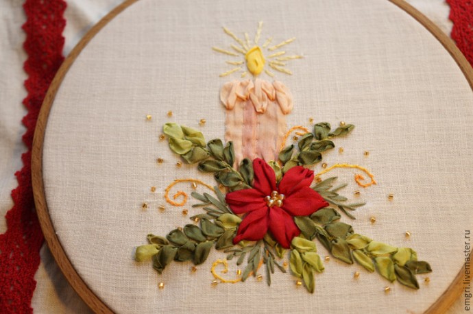 Вышиваем лентами композицию со свечой Вышиваем лентами композицию со свечой