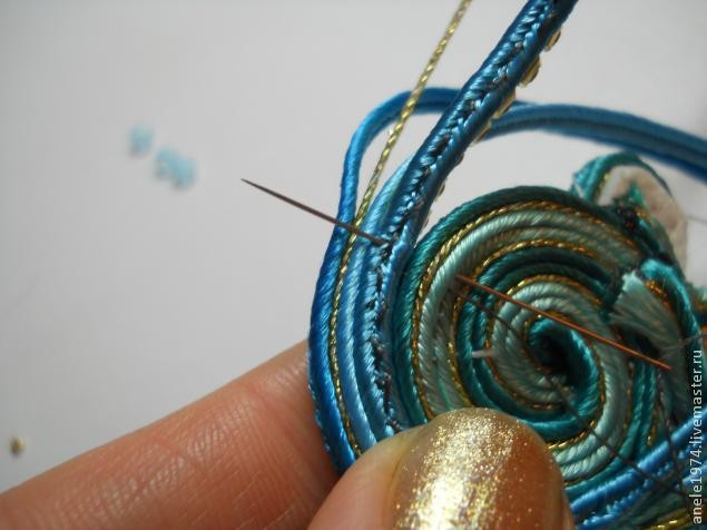 Мастер-класс по созданию сутажного кулона "Весенний букетик": часть 4 Мастер-класс по созданию сутажного кулона "Весенний букетик": часть 4