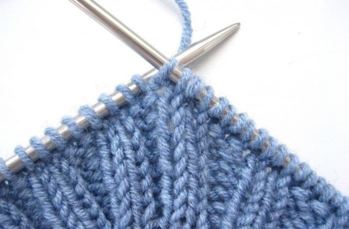 Имитация пришивной горловины: просто и красиво