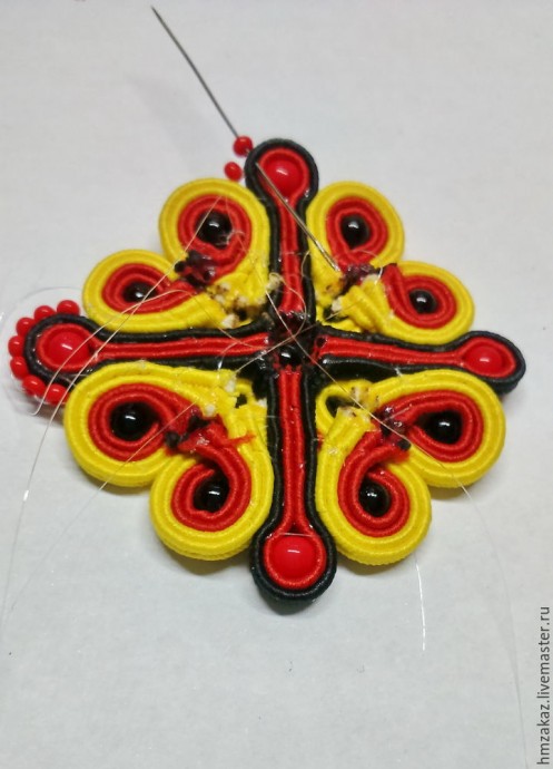 Сутажная брошь по мотивам русских узоров и орнаментов: часть 4