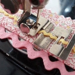 Лапки для пришивания декоративной тесьмы