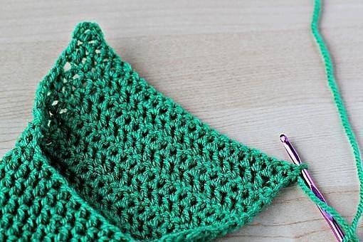 ​Простые тапочки крючком: мастер-класс