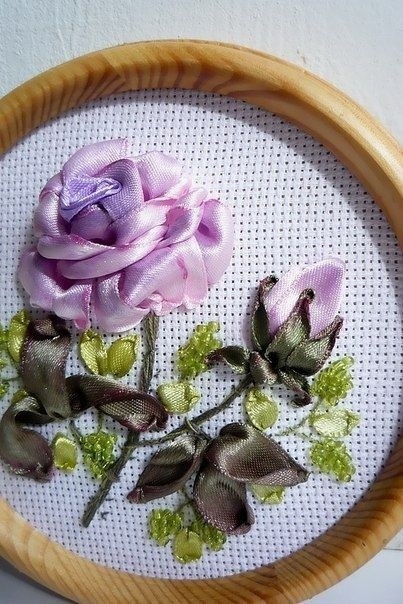 Удивительная вышивка лентами Удивительная вышивка лентами