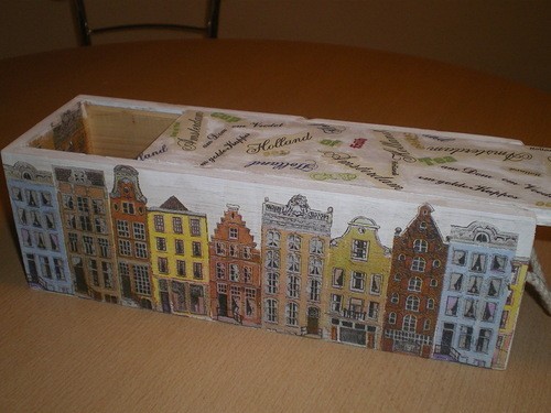 ​Декупаж старой коробки из-под вина: часть 1