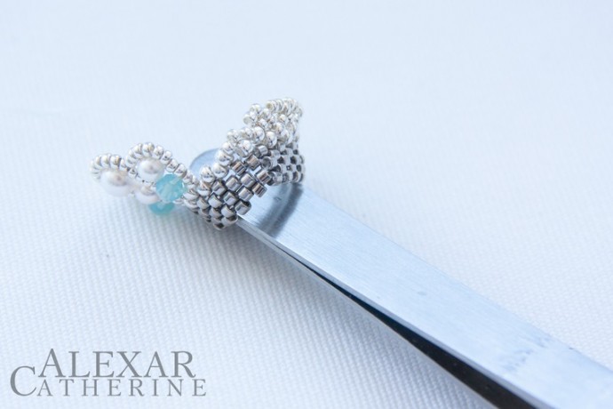 ​Колье "Бегущая по волнам": часть 3