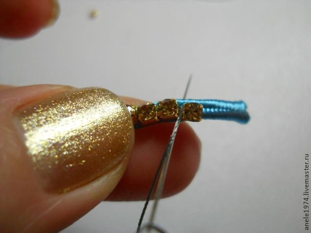 ​Мастер-класс по созданию сутажного кулона "Весенний букетик": часть 3