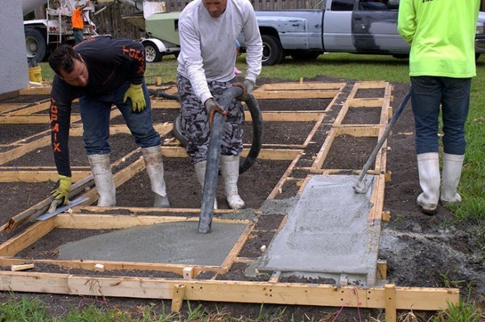 Патио возле дома