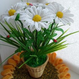 Ромашки из бисера