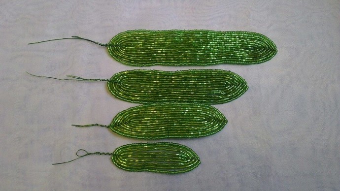 Шикарные лилии из бисера