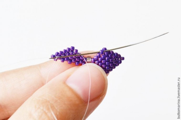 Плетем серьги из бисера "Полуночные цветы": часть 2