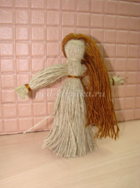 ​Сувенирная кукла из шпагата: часть 2