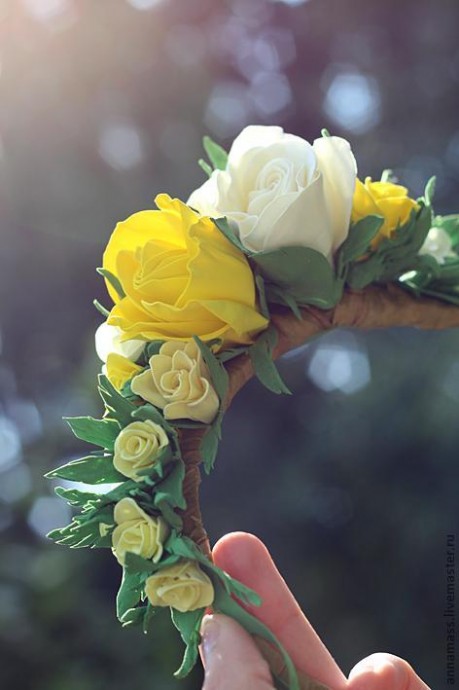 Цветы из фоамирана на ободке