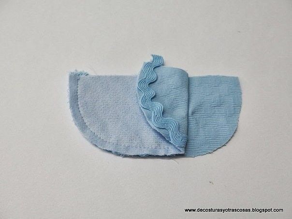 ​Декорирование детской одежды тесьмой "вьюнок"