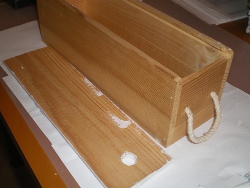 ​Декупаж старой коробки из-под вина: часть 1