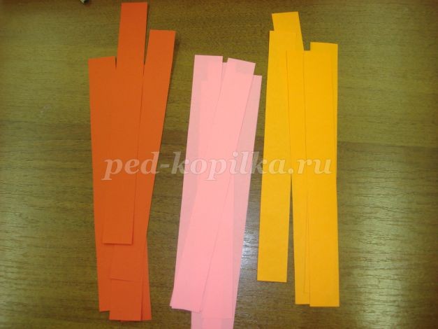 Открытка в технике айрис-фолдинг "Сердечко": часть 1