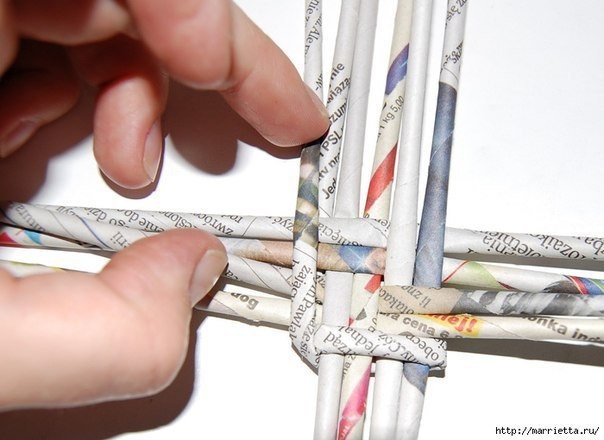 ​Круглая плетеная шкатулочка