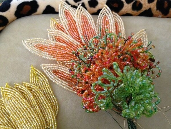 Подсолнух из бисера Подсолнух из бисера