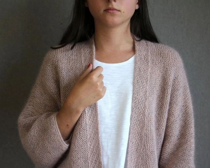 Уютный кардиган спицами