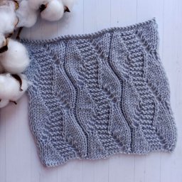 ​Волнистый узор спицами со схемой