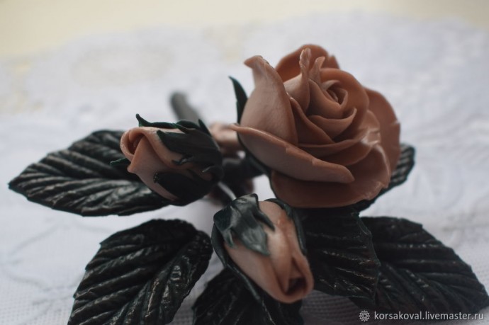 Создаем брошь "Букет двухцветных роз": часть 5