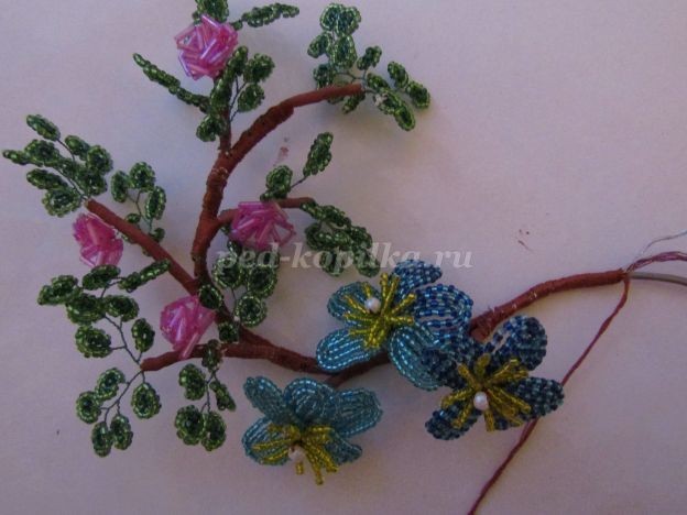 Как сделать дерево любви из бисера своими руками: мастер-класс, часть 4