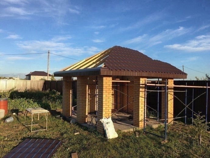 Беседка из кирпича Беседка из кирпича