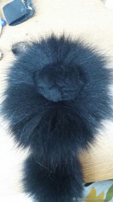 Мастерим брелок "Кот Мяукала": часть 3