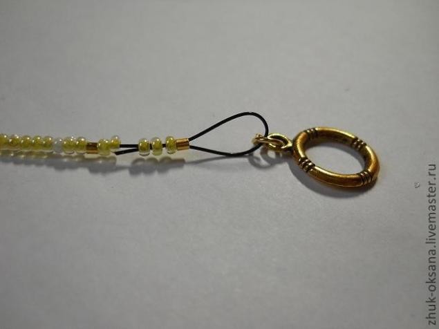 Создаем кулон из бисера "Прекрасная ромашка": часть 7