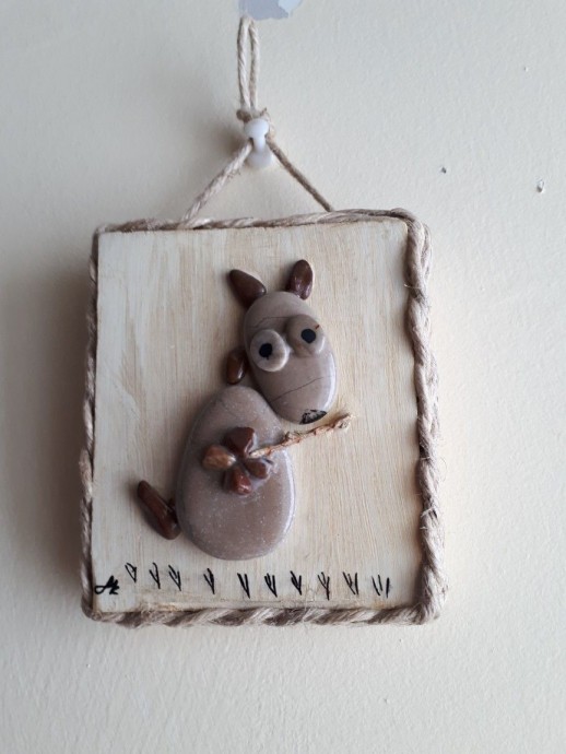 Лошадки из гальки и прочих камешков