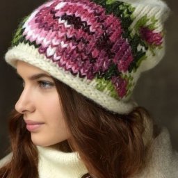 ​Необыкновенно нежные и женственные шапочки с цветами