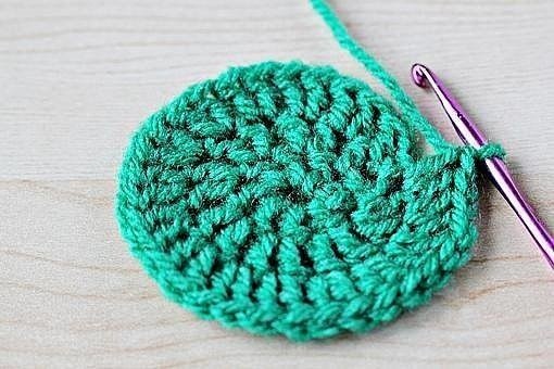 ​Простые тапочки крючком: мастер-класс