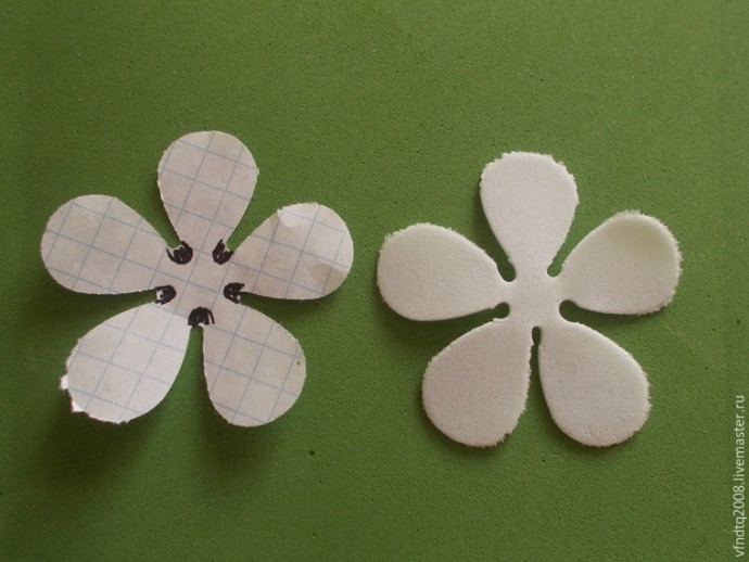 Создаем цветы яблони из фоамирана
