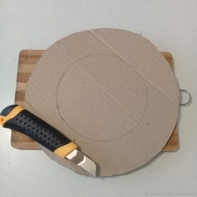 Создаём рождественский венок: часть 1