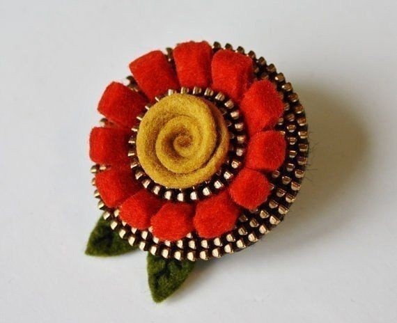 Украшения из молний