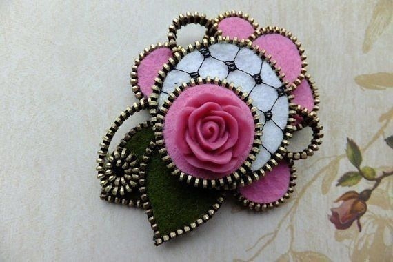 Украшения из молний