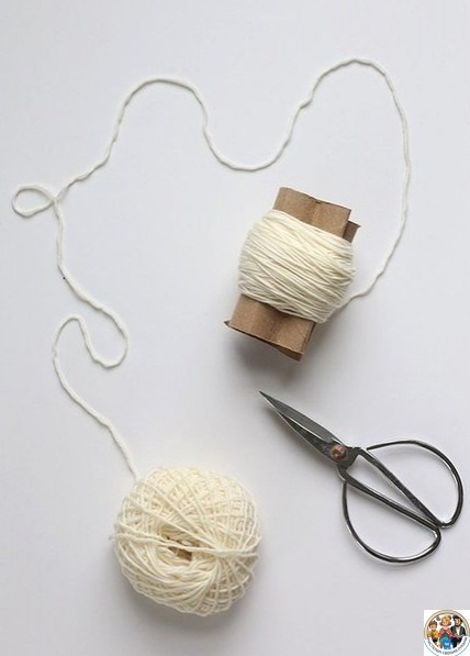 Пушистый мягкий коврик из помпонов