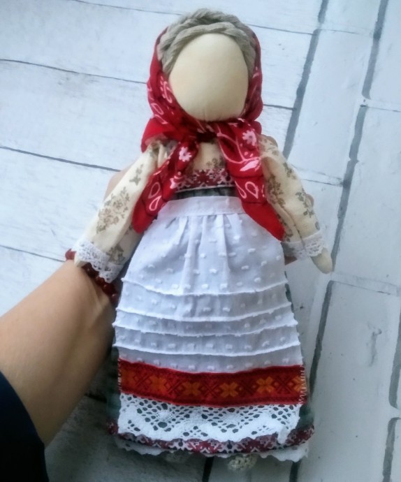 Тряпичная куколка "Милая Хозяюшка" Тряпичная куколка "Милая Хозяюшка"