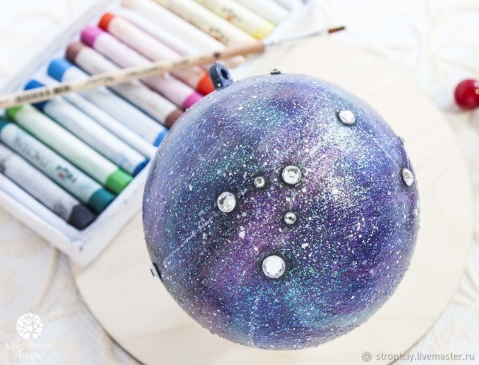 ​Декорируем елочный шар "Созвездие Тельца (Быка)": мастер-класс, часть 2
