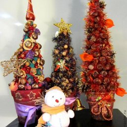 Делаем ёлку из каштанов: часть 2