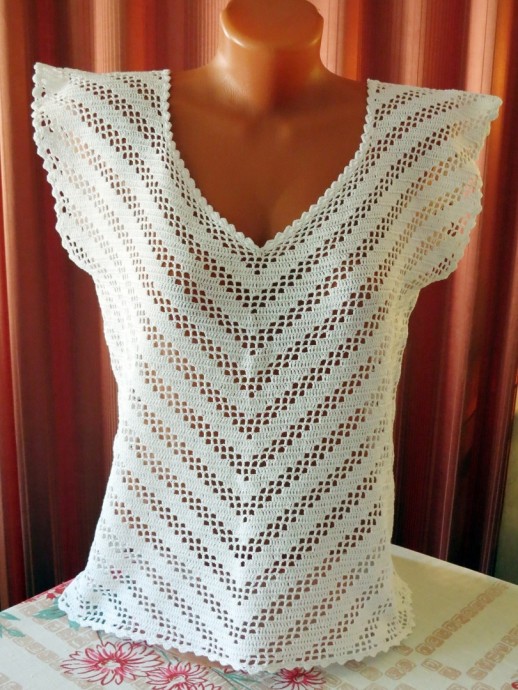 Топ в технике филейного вязания Топ в технике филейного вязания
