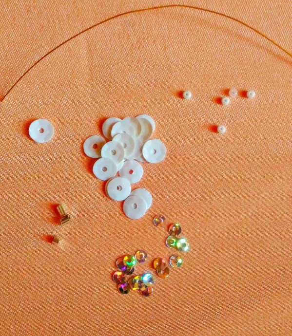 ​Создаем панно из CD дисков: часть 4