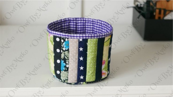 Полосатая косметичка