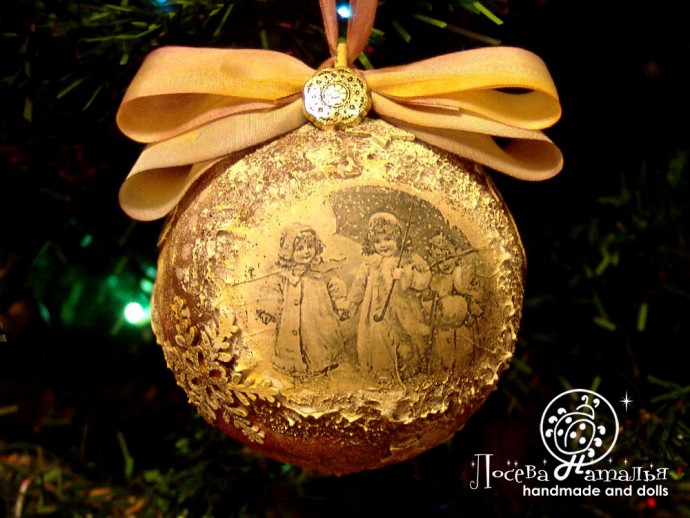 Декорирование винтажного ёлочного шара "Зимняя сказка" в смешанной технике: часть 5